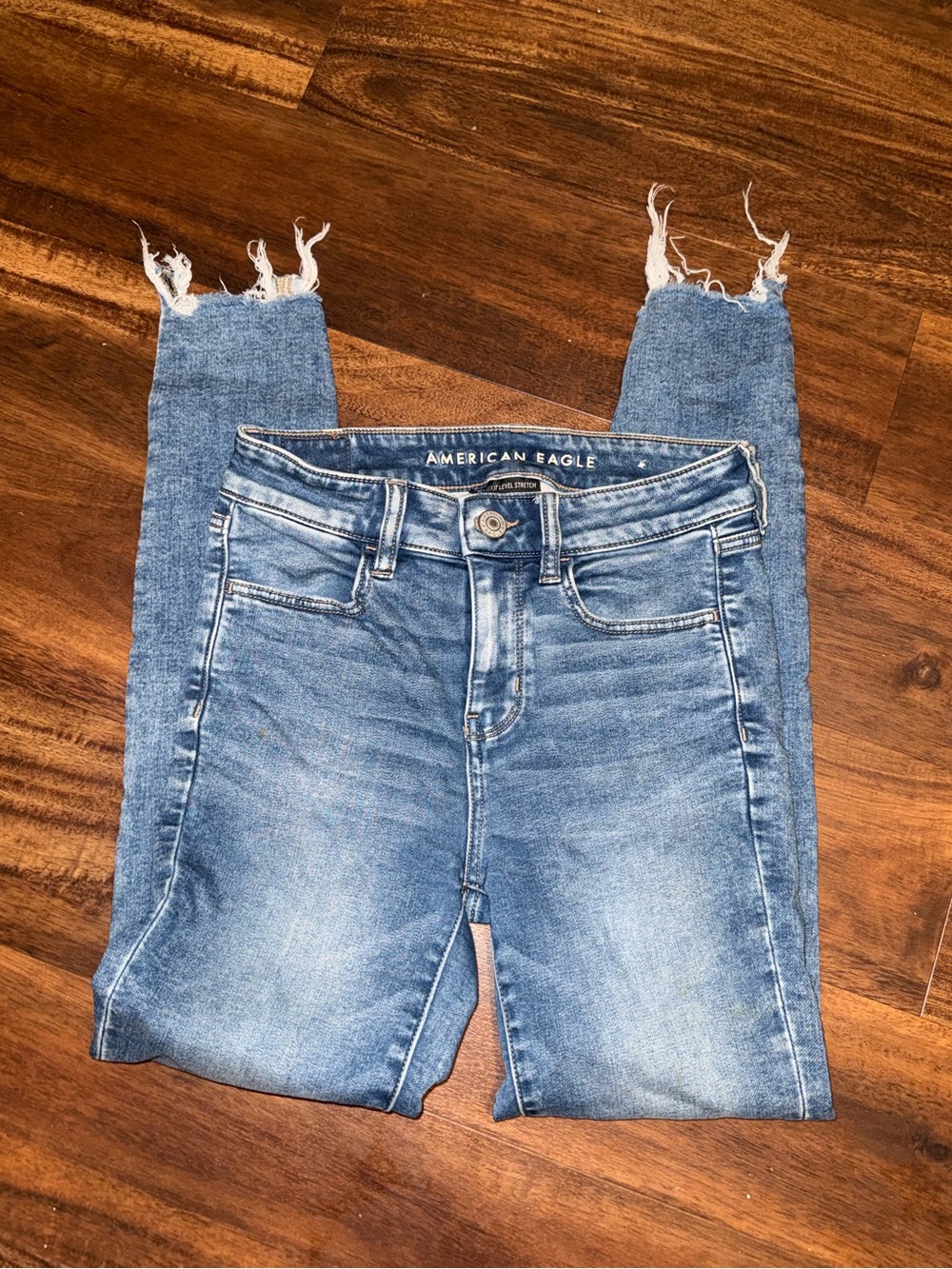 American Eagle Outfitters Women's Light Blue Distressed Hem Skinny Jeans